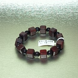 C000092 紅伊丁隕石手串