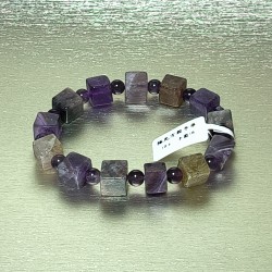 C000341 極光方粒手串